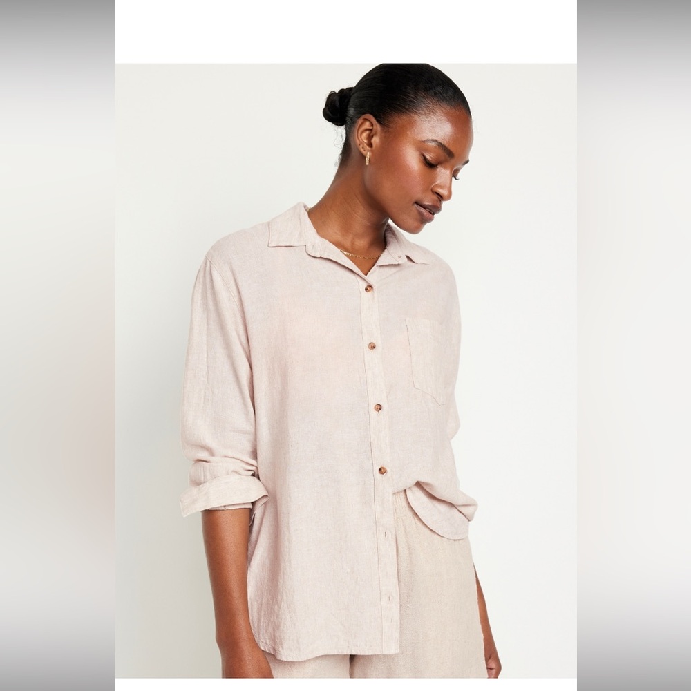 Old Navy Linen Blend Boyfriend button down shirt.